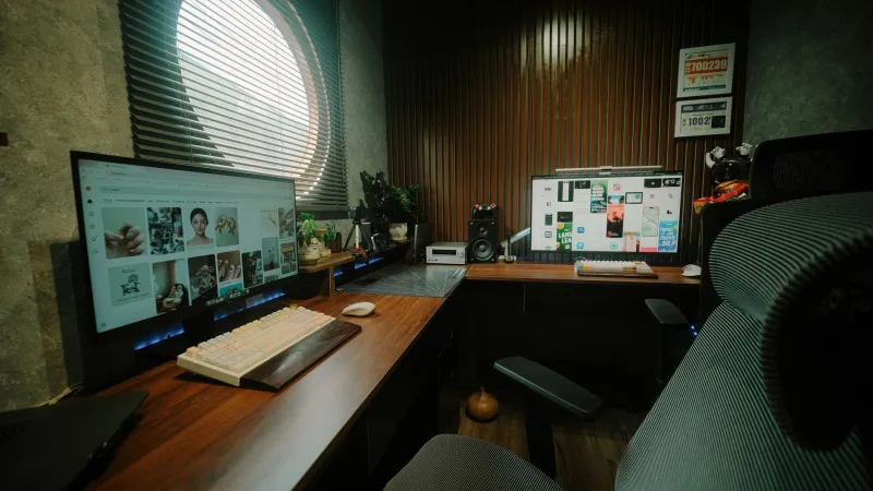 Clocking In, Seeing Differently: Why 70% of Blind Americans Can't Get Hired